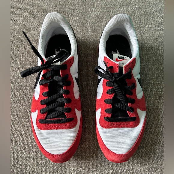 Nike Shoes - Women’s Nike Red, Black, White Sneakers